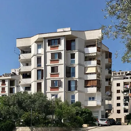 Apartamento Apartment Jomarko - Spacious Apartment For 6 In Trogir