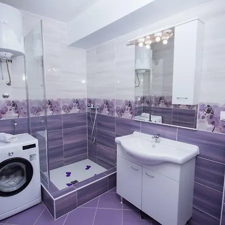Jomarko - Spacious For 6 In Apartment Trogir